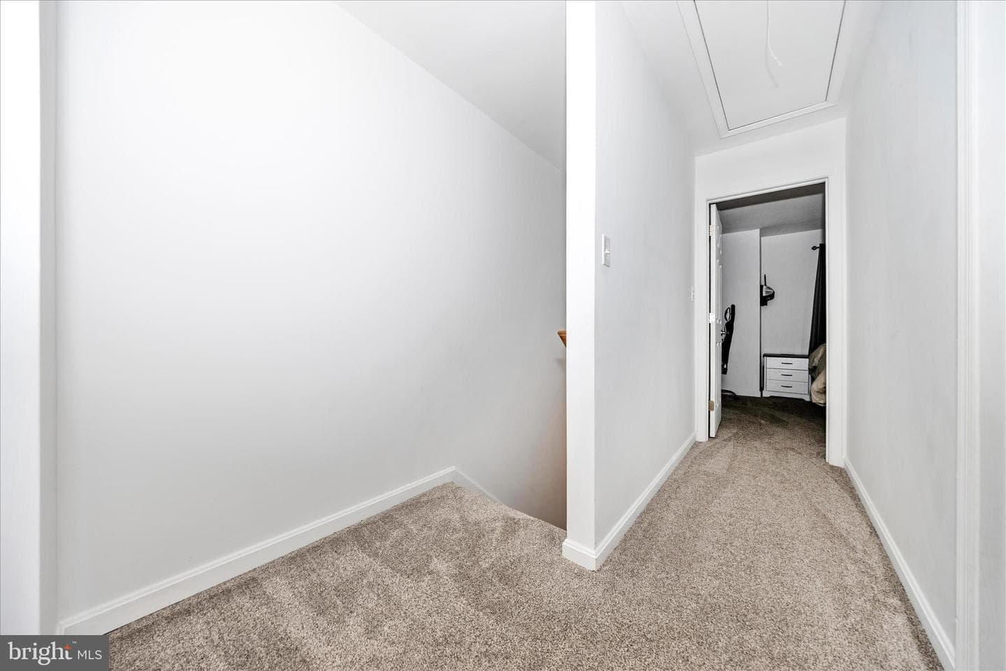 916 Harwood Road photo 24