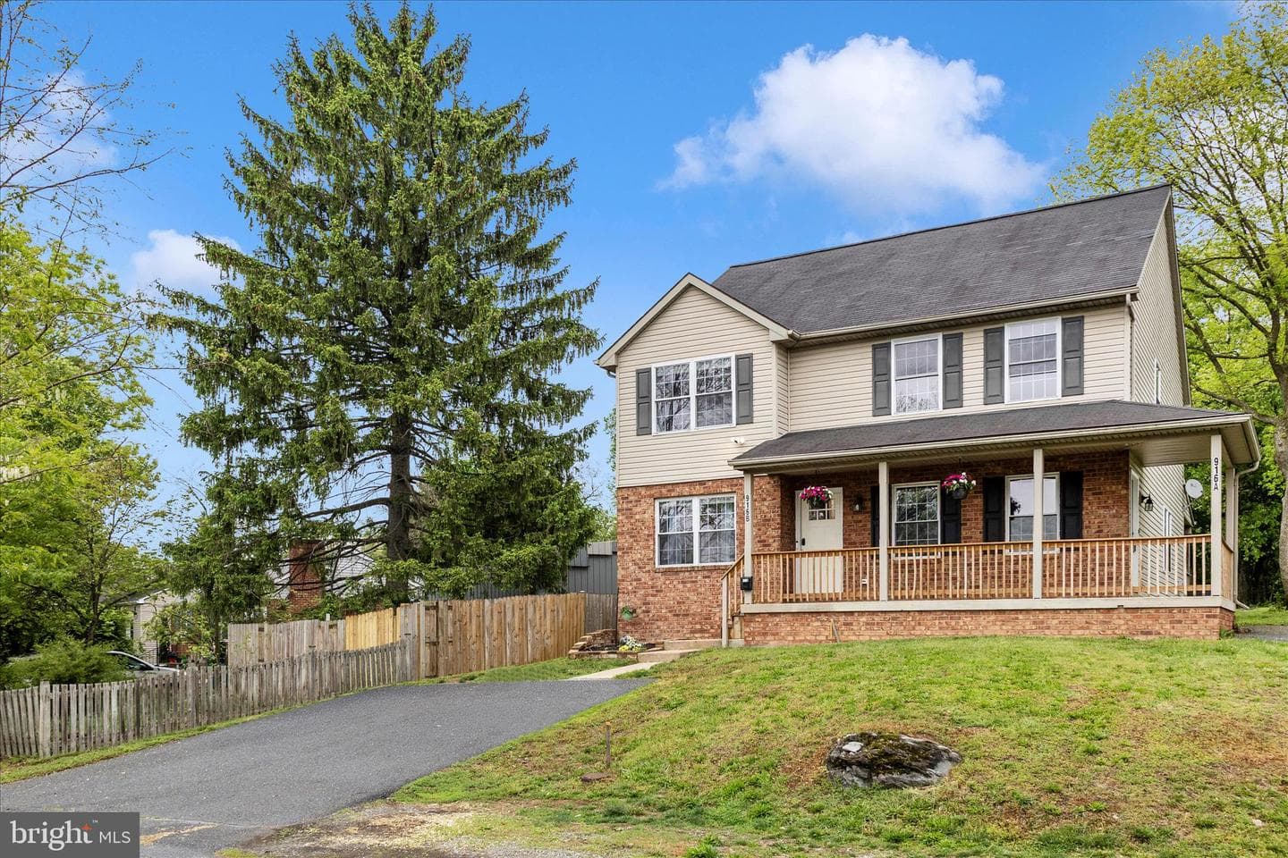 916 Harwood Road photo 39
