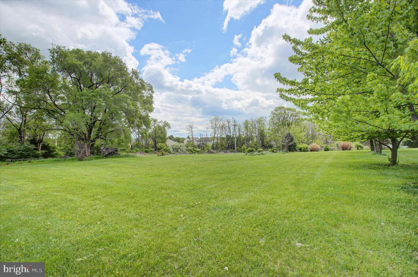 19110 Woodhill Drive photo 7