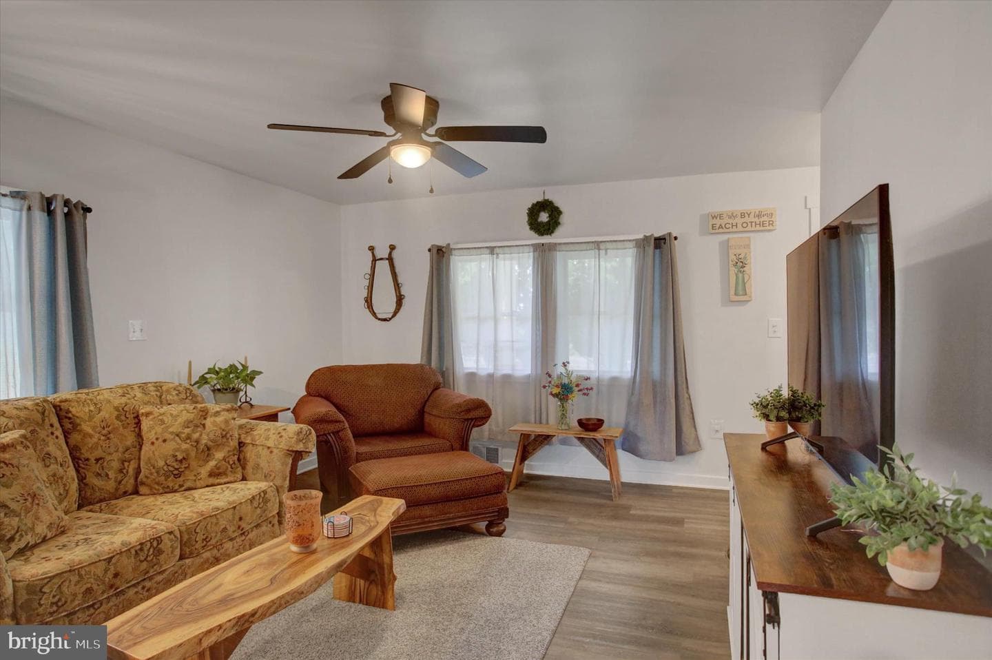 16458 Fairview Road photo 15