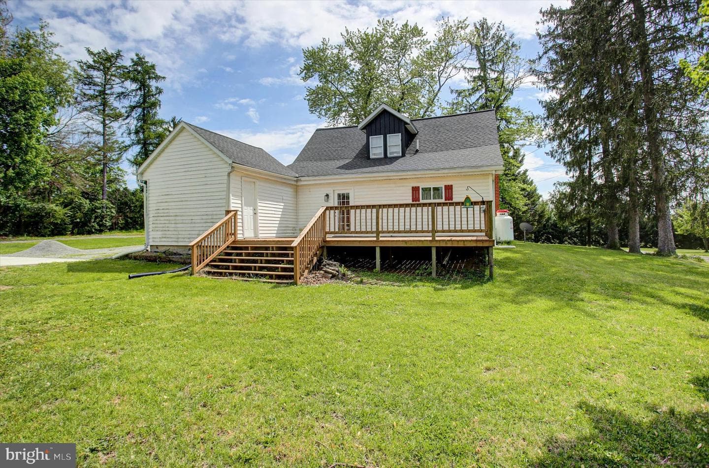 16458 Fairview Road photo 32