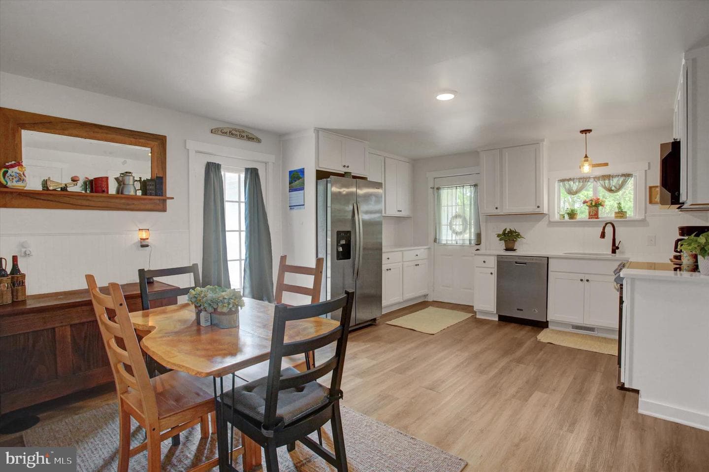 16458 Fairview Road photo 7