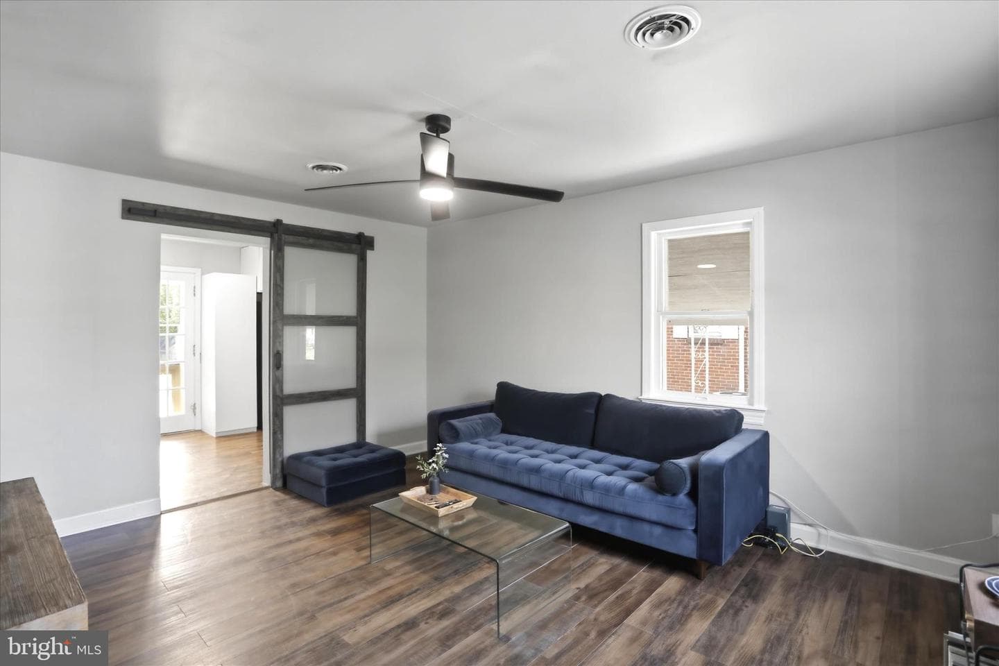 409 S Artizan Street photo 2