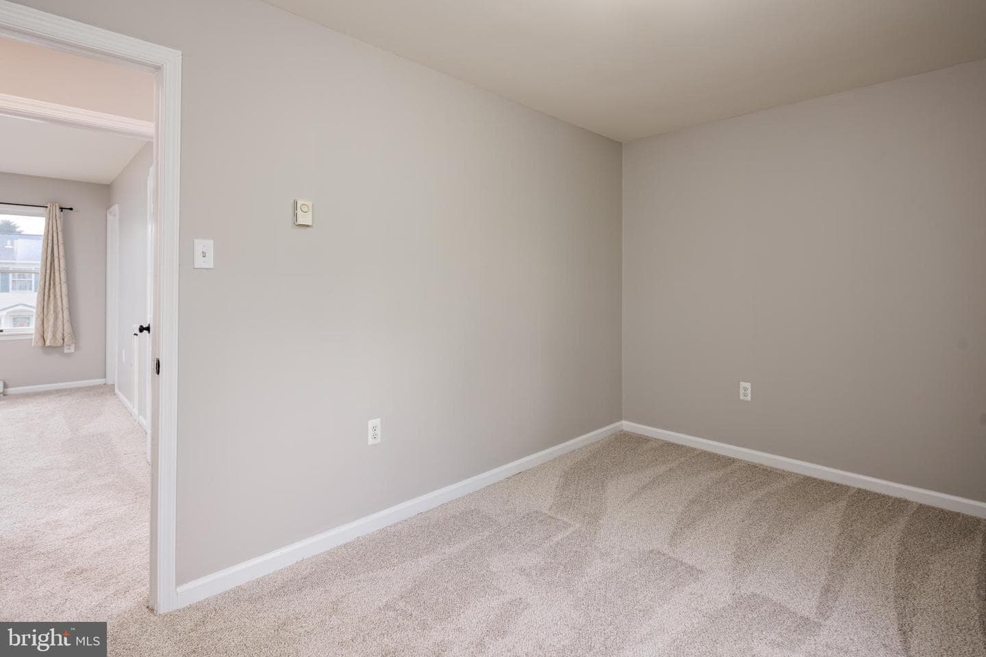 335 Yorkshire Drive photo 30