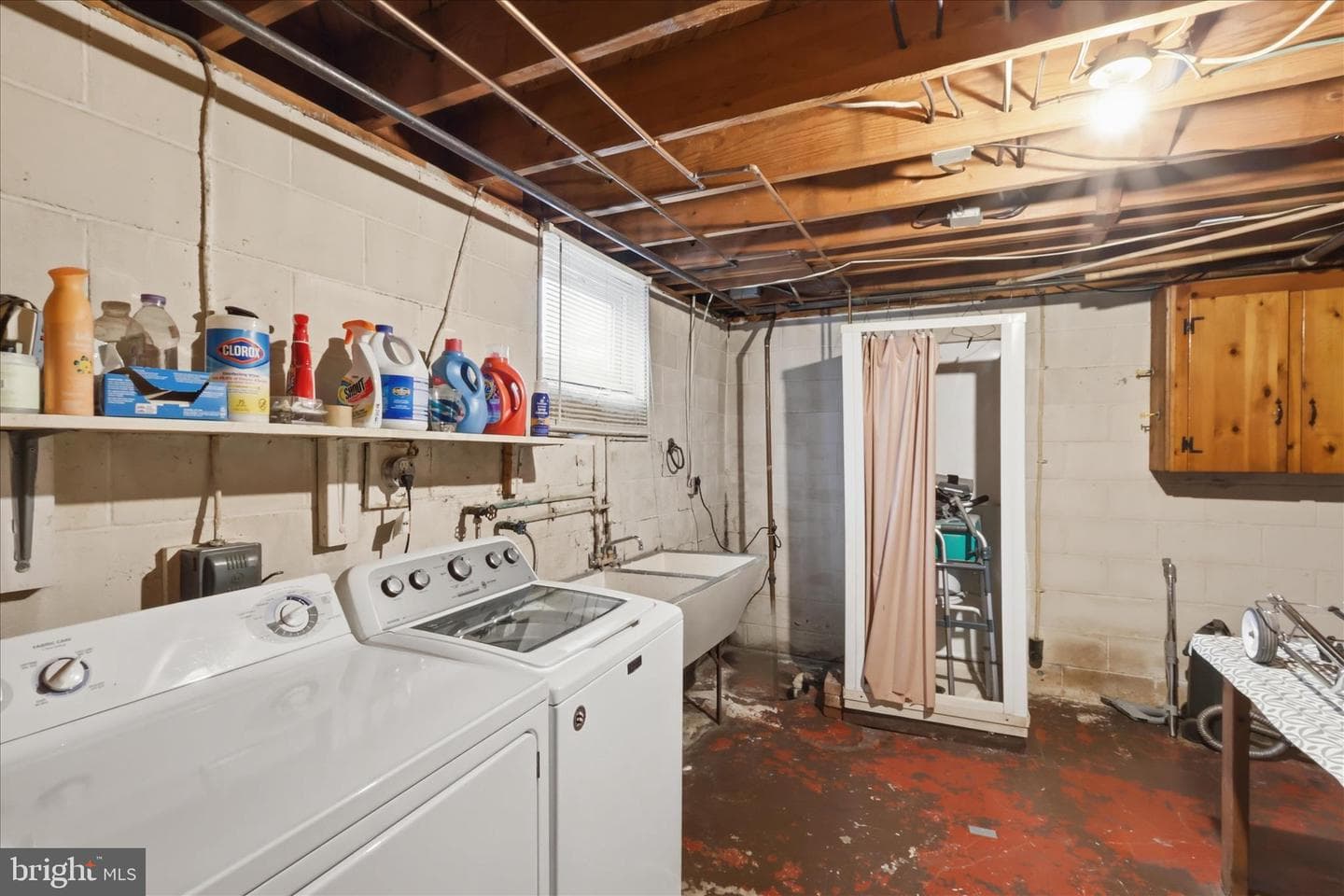 1440 W Church Street photo 35