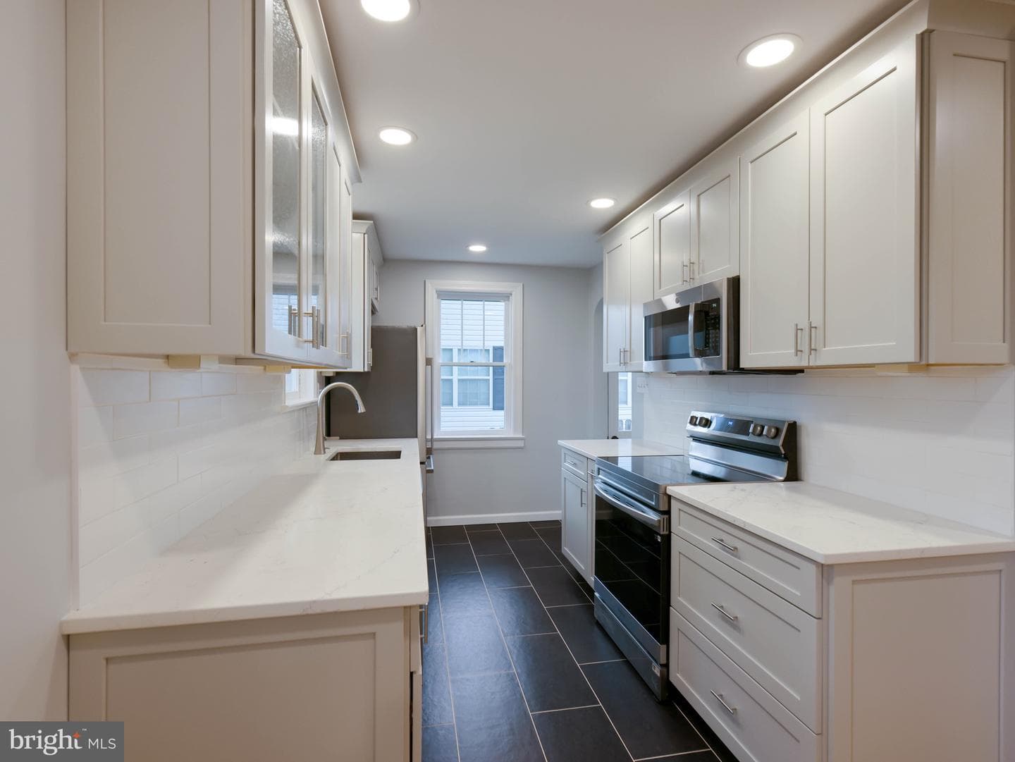 25 Young Avenue photo 14