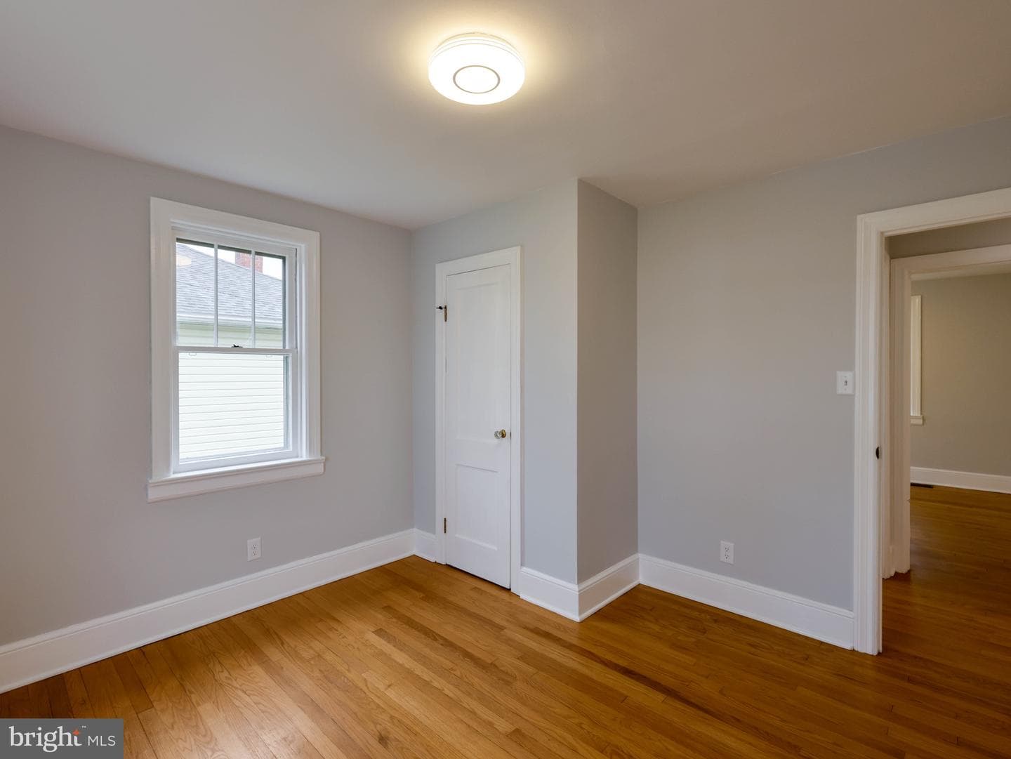 25 Young Avenue photo 22