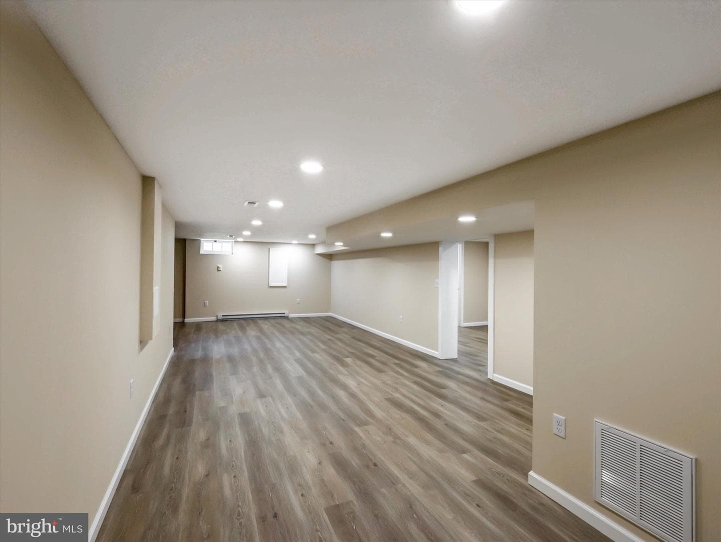 25 Young Avenue photo 31