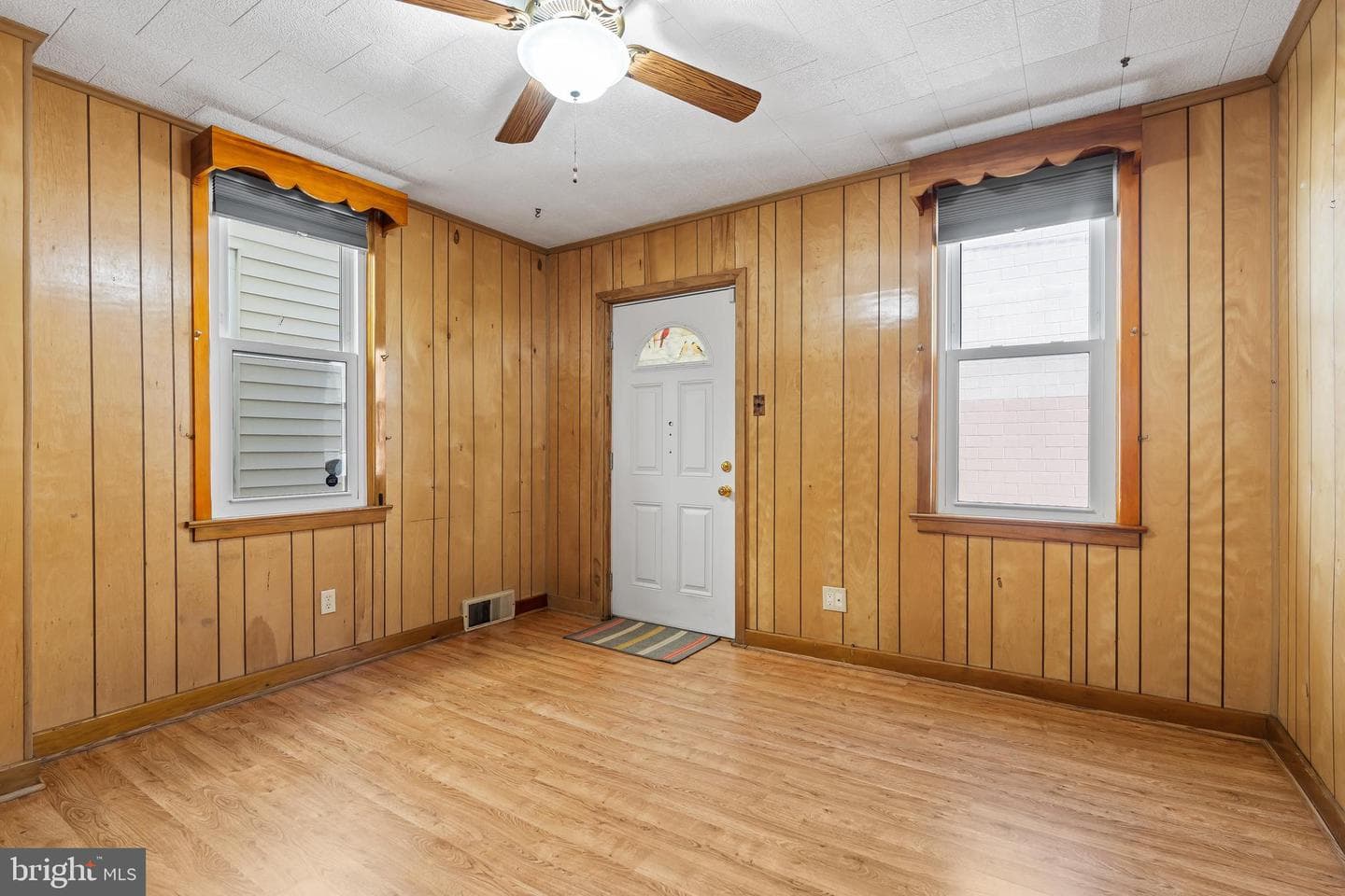 129 Mccomas Street photo 3