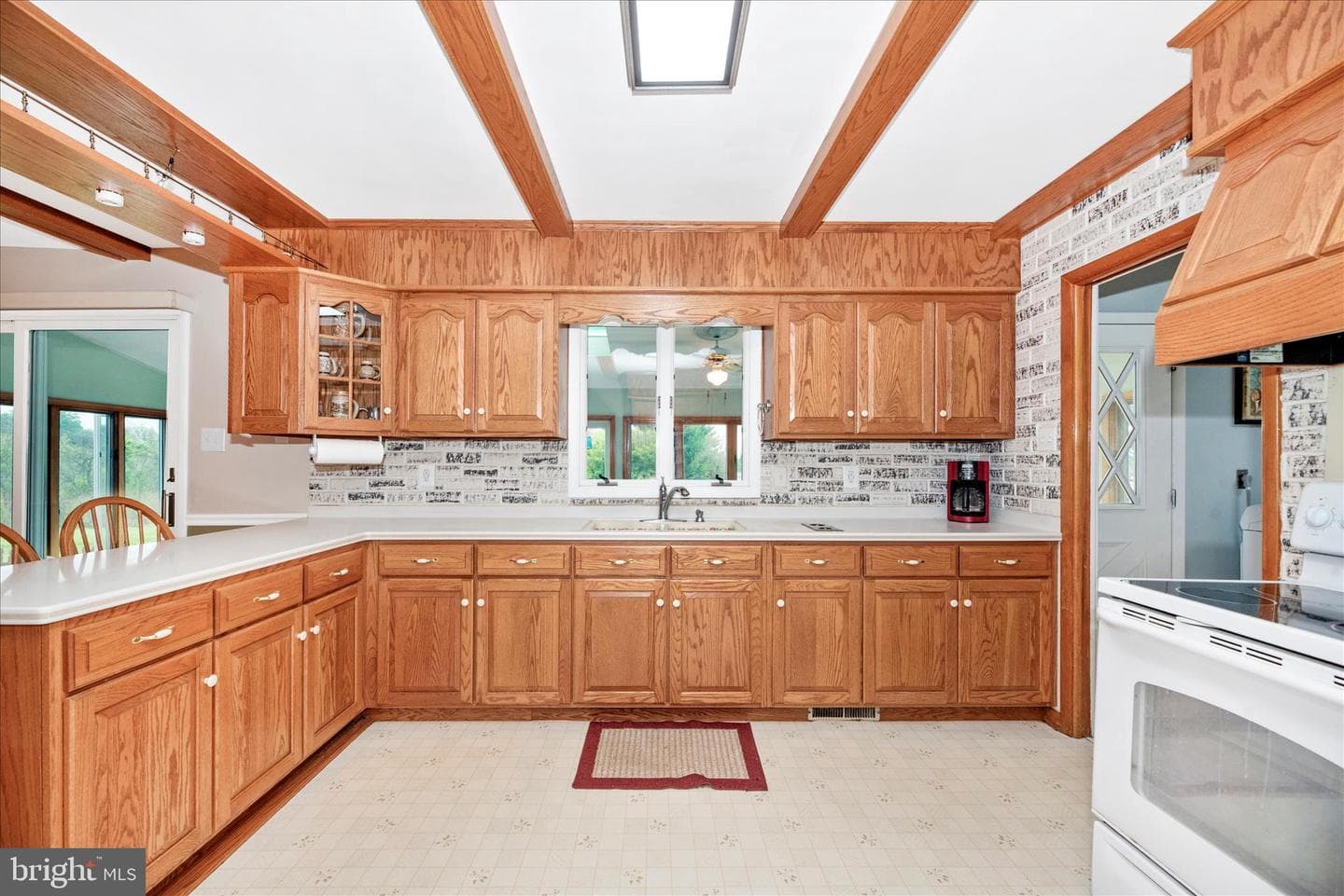 19845 Toms Road photo 10