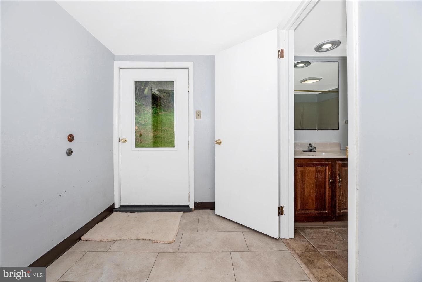 6419 Zittlestown Road photo 27