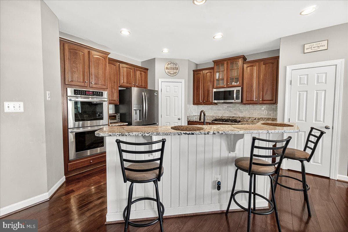 18250 Misty Acres Drive photo 16