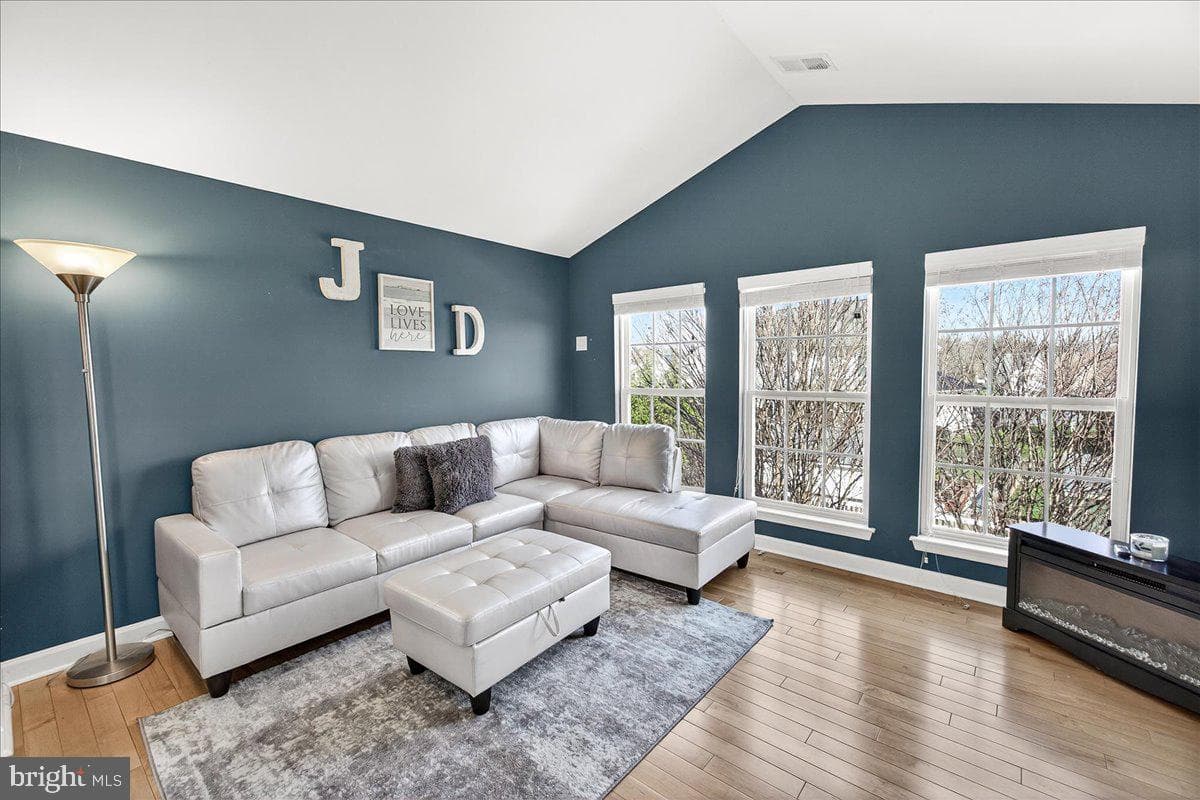 18250 Misty Acres Drive photo 32