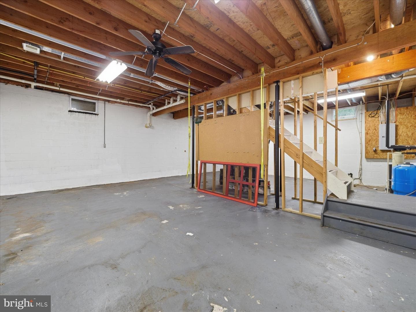 9820 Wandering Lane photo 38