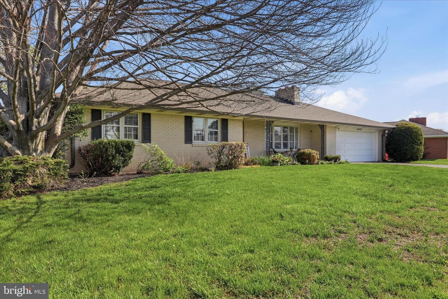 16602 Mosby Drive photo 2