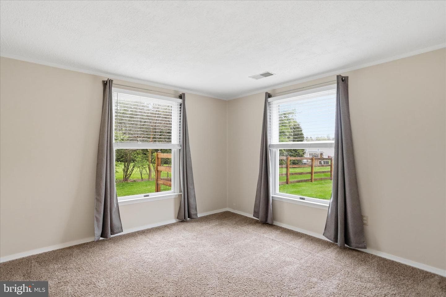 13812 Countryside Drive photo 24