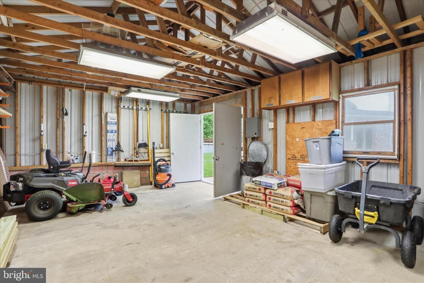 13812 Countryside Drive photo 57