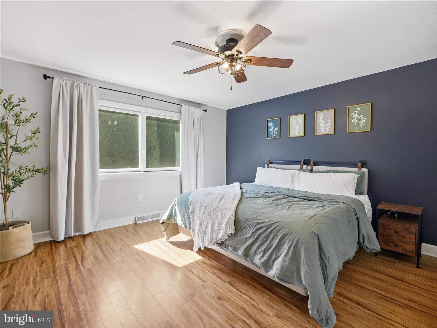 10727 Apple Tree Lane photo 18