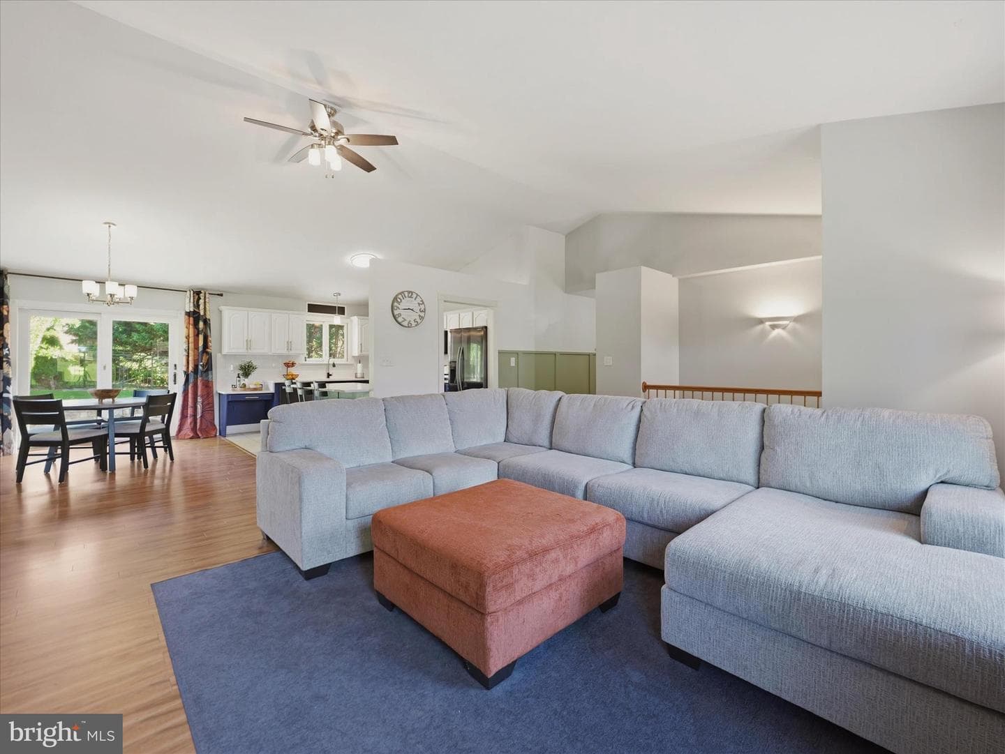 10727 Apple Tree Lane photo 3