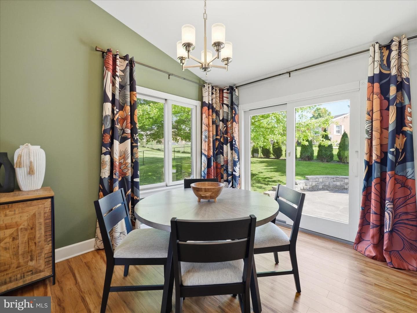10727 Apple Tree Lane photo 5