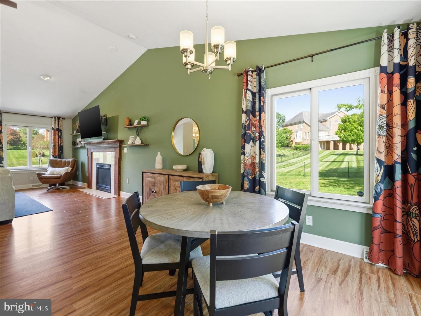 10727 Apple Tree Lane photo 6