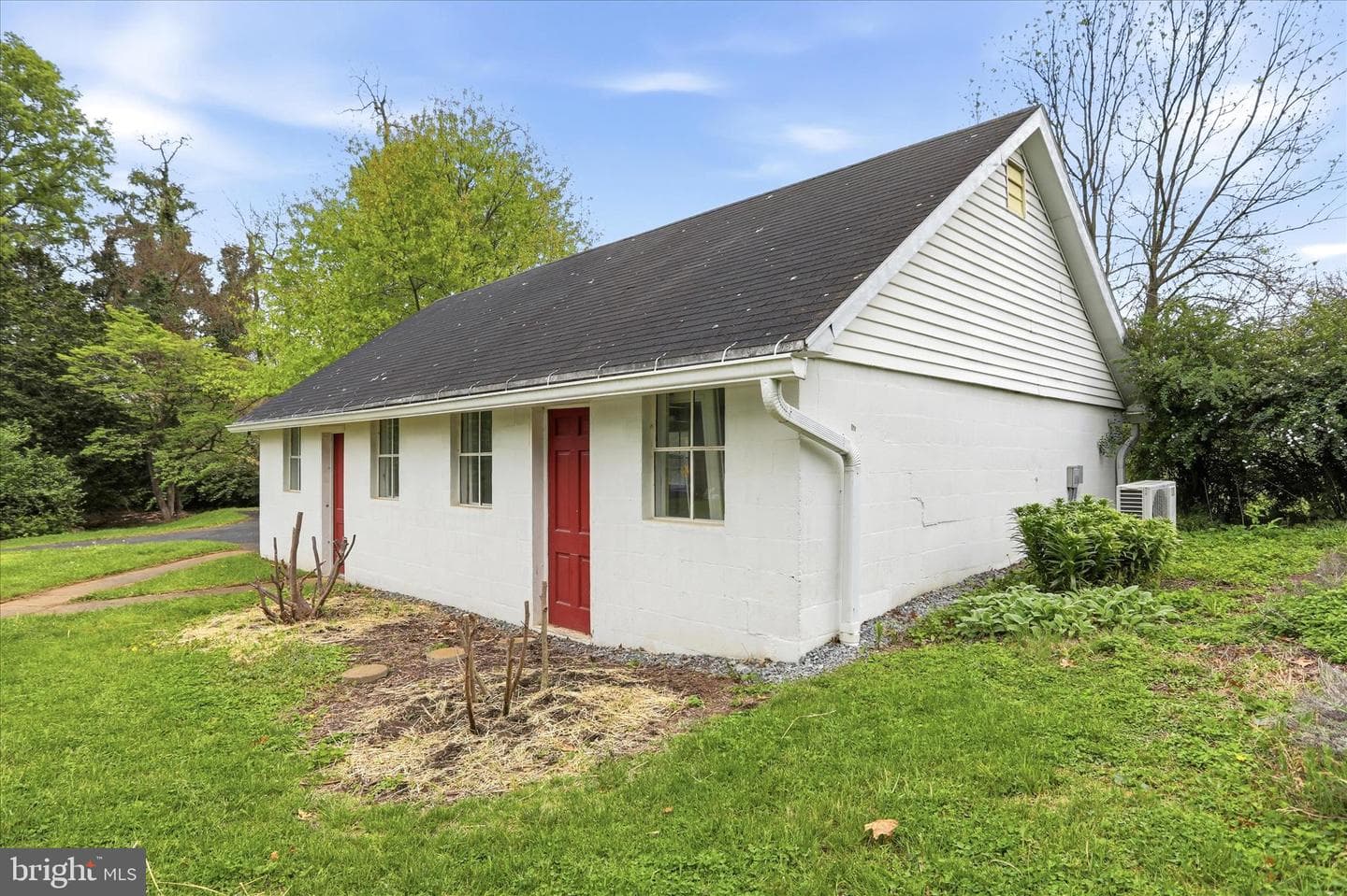 521 Beaver Creek Road photo 34