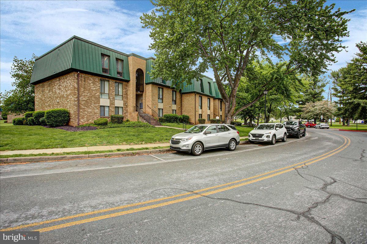 1018 Brinker Drive photo 2