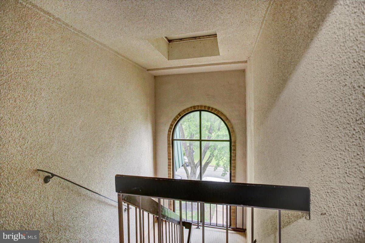 1018 Brinker Drive photo 3