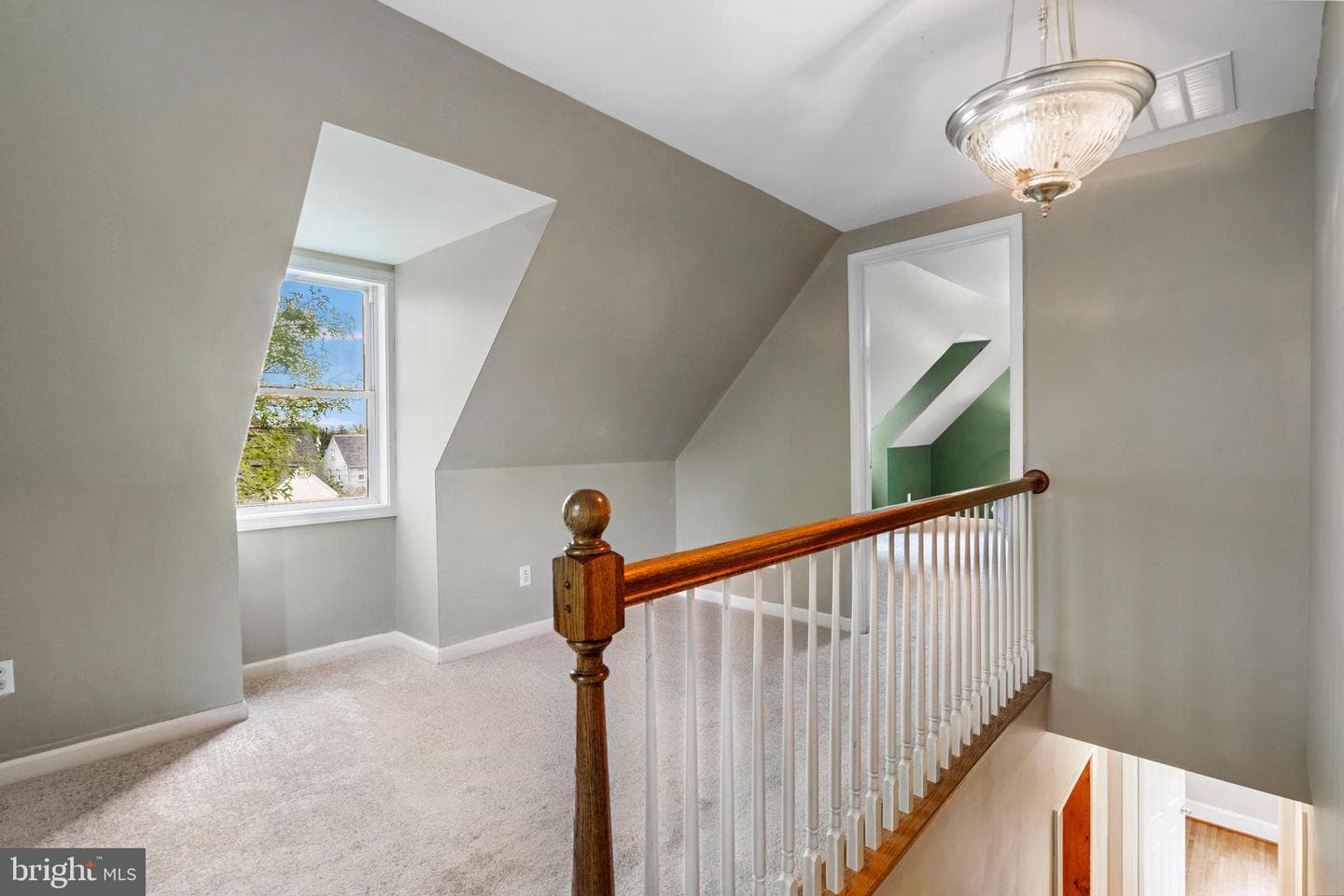1053 Columbia Road photo 27