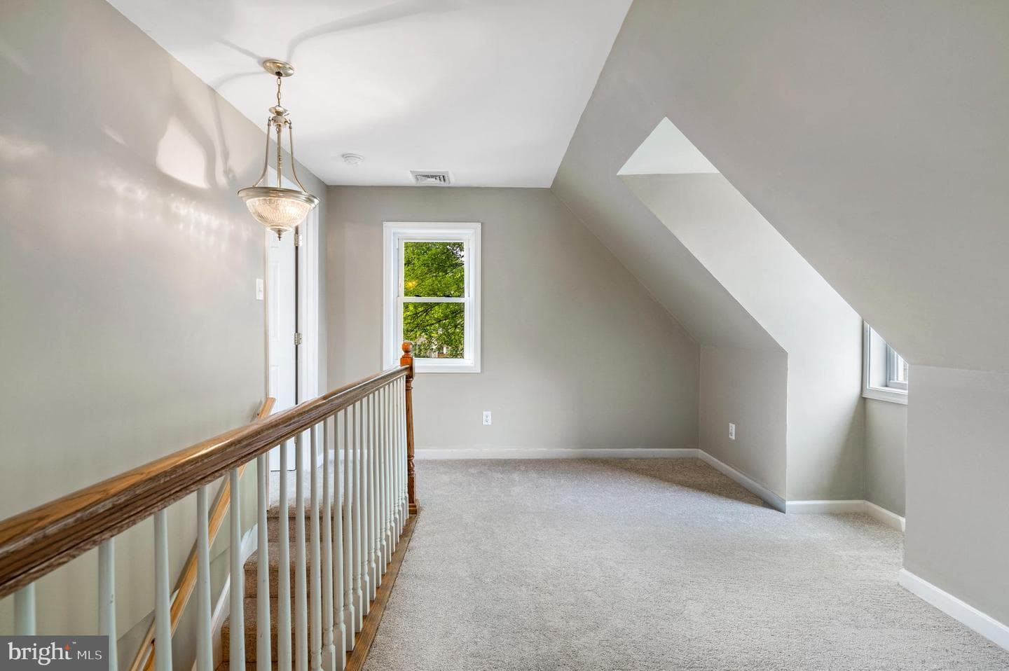 1053 Columbia Road photo 28