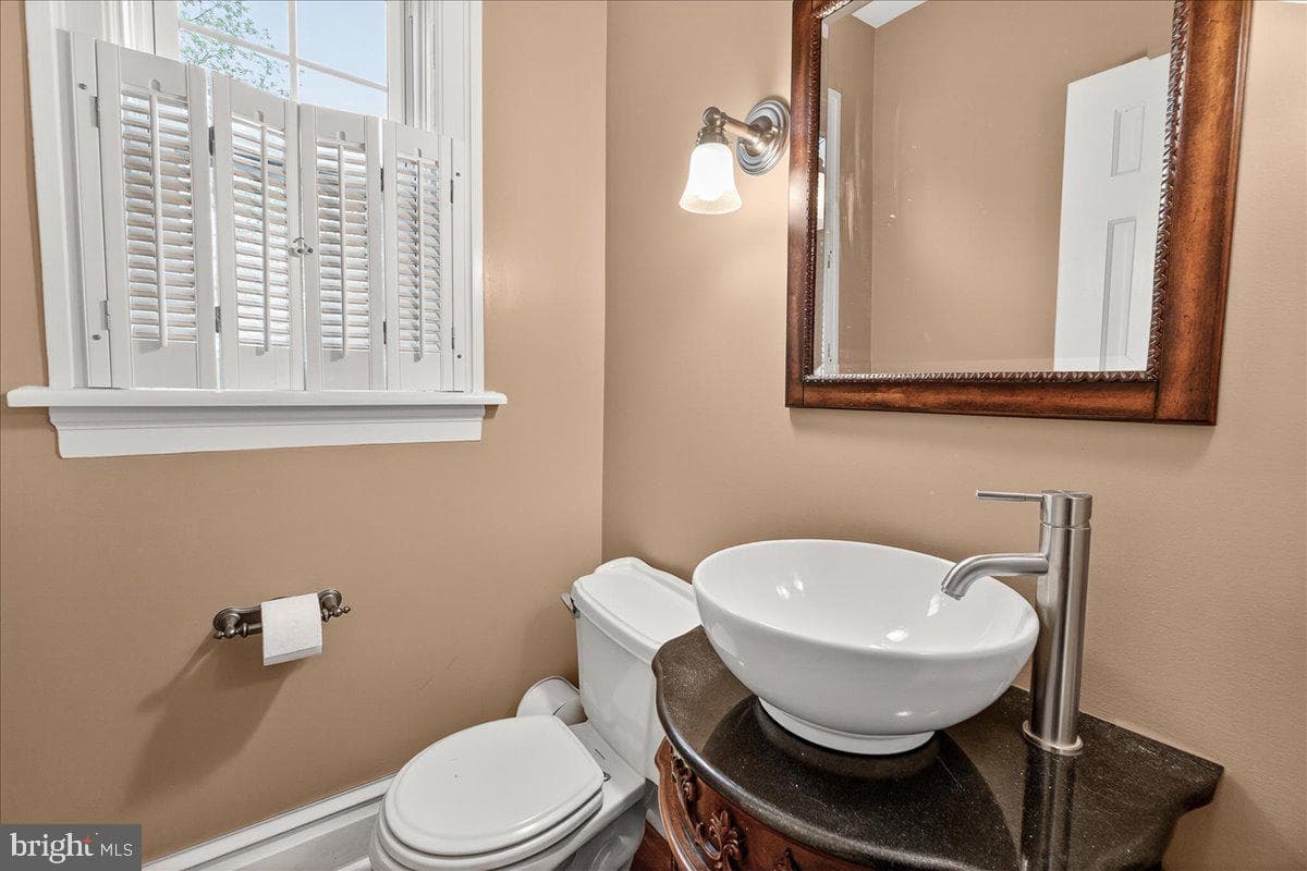 1131 Oak Hill Avenue photo 19