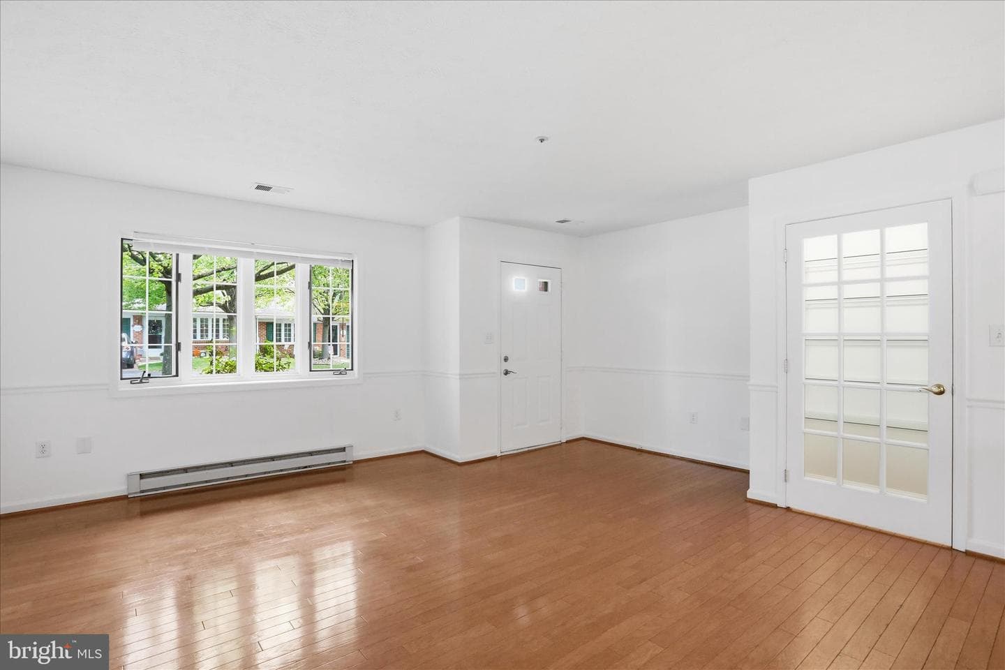 1038 Matthew Court photo 7
