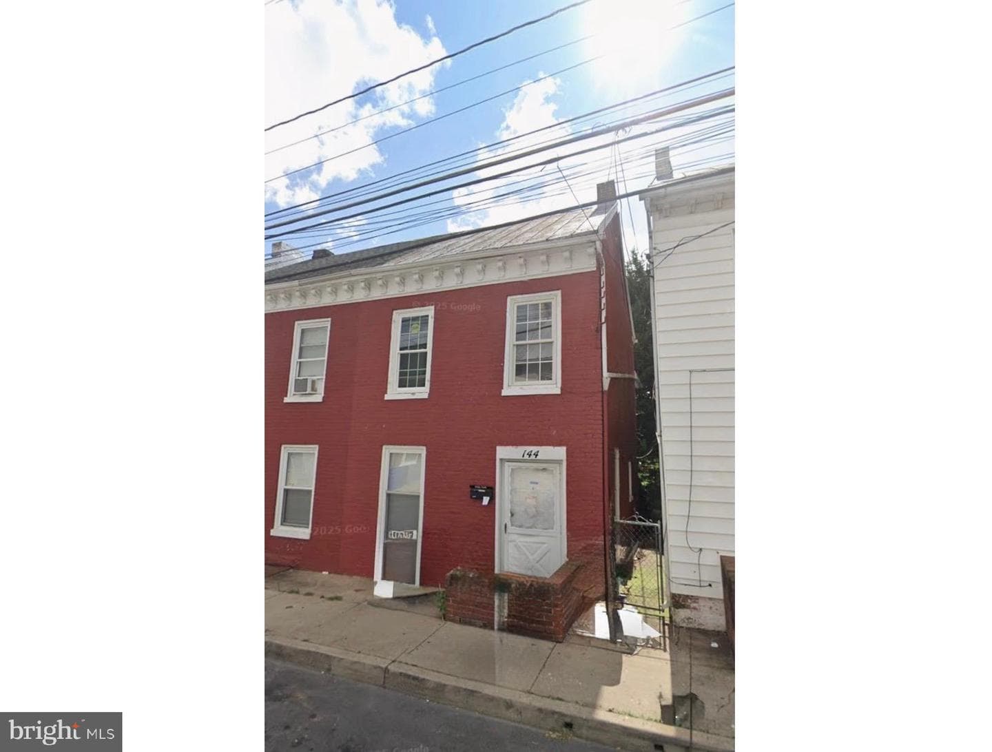144 S Locust Street