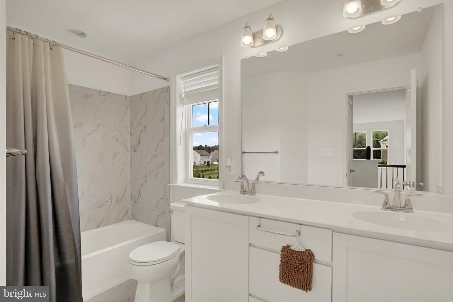 18234 Petworth Circle photo 27