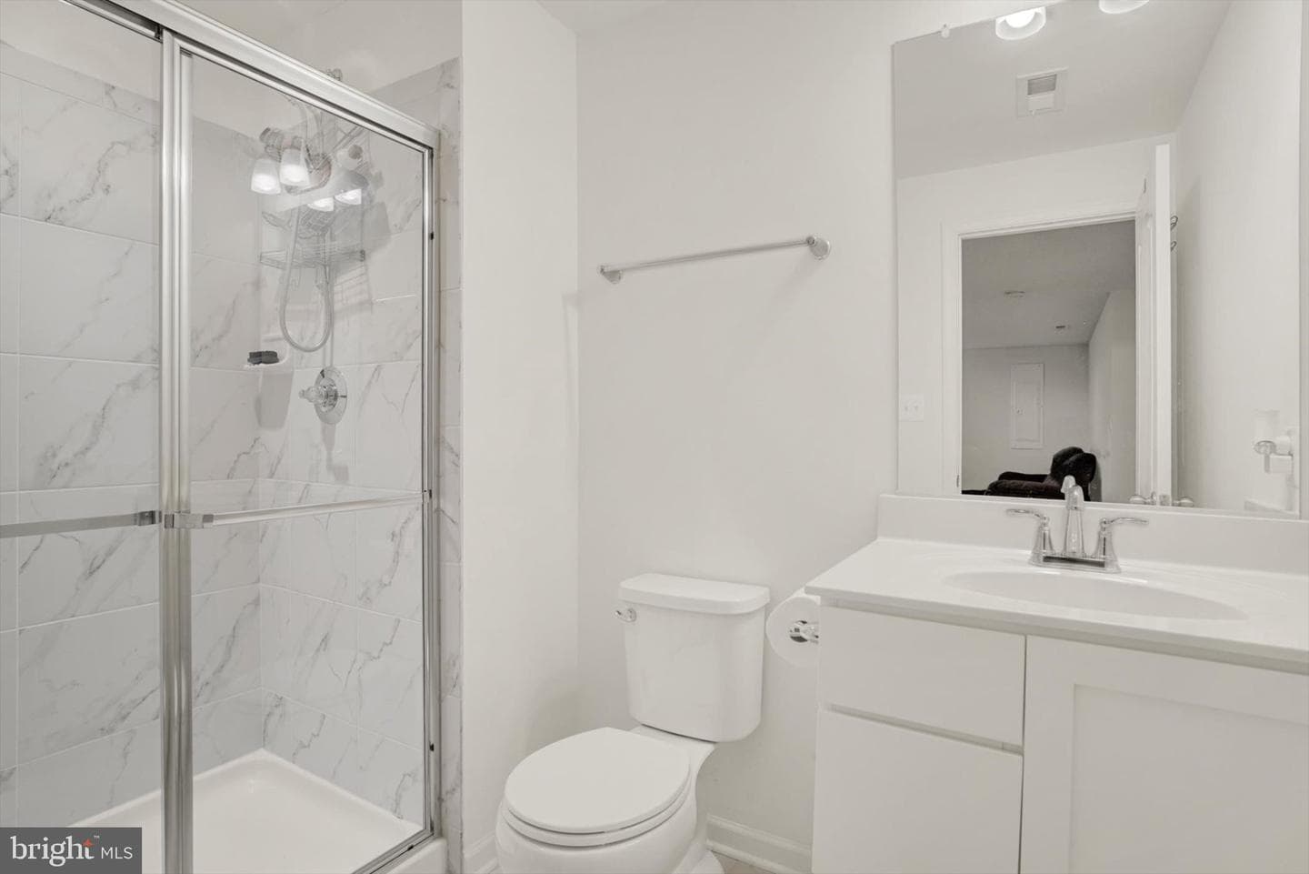 18234 Petworth Circle photo 31
