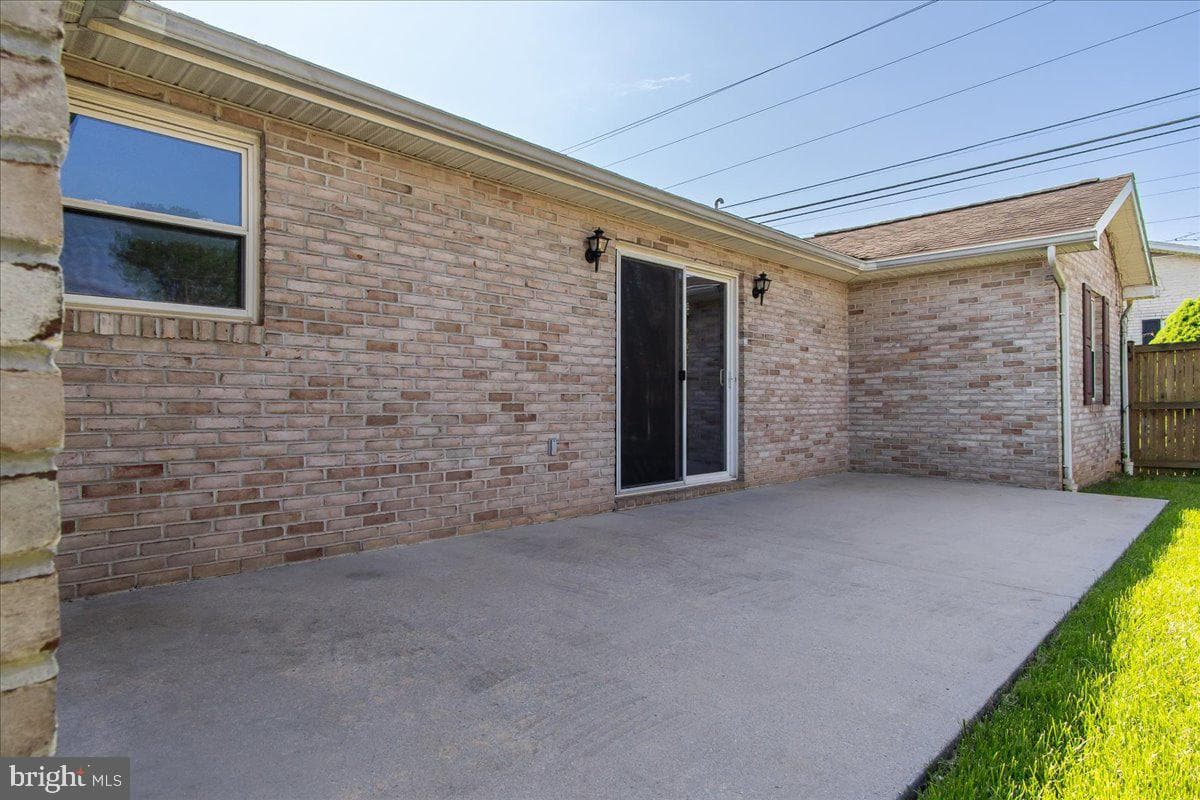 13401 Cherry Tree Circle photo 29
