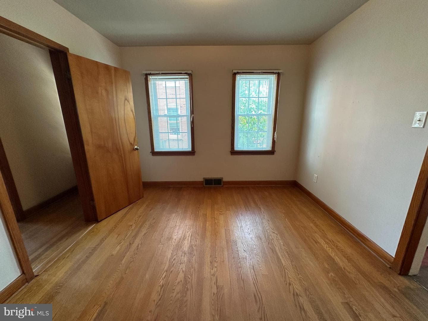 1204 Virginia Avenue photo 42