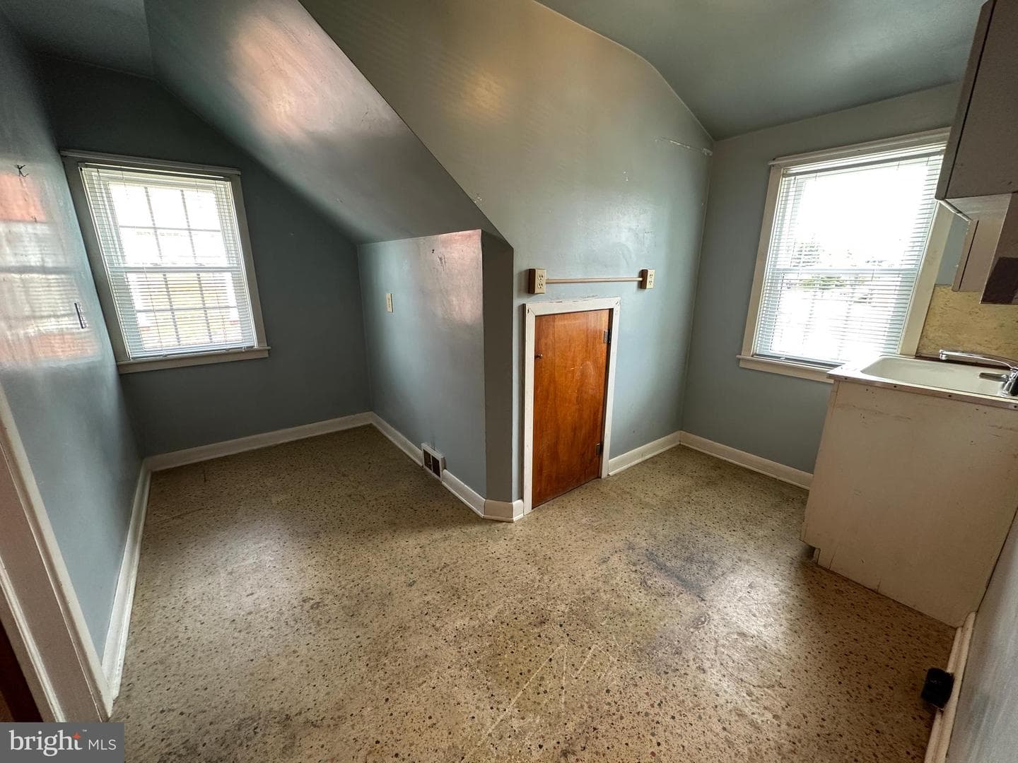 1204 Virginia Avenue photo 62