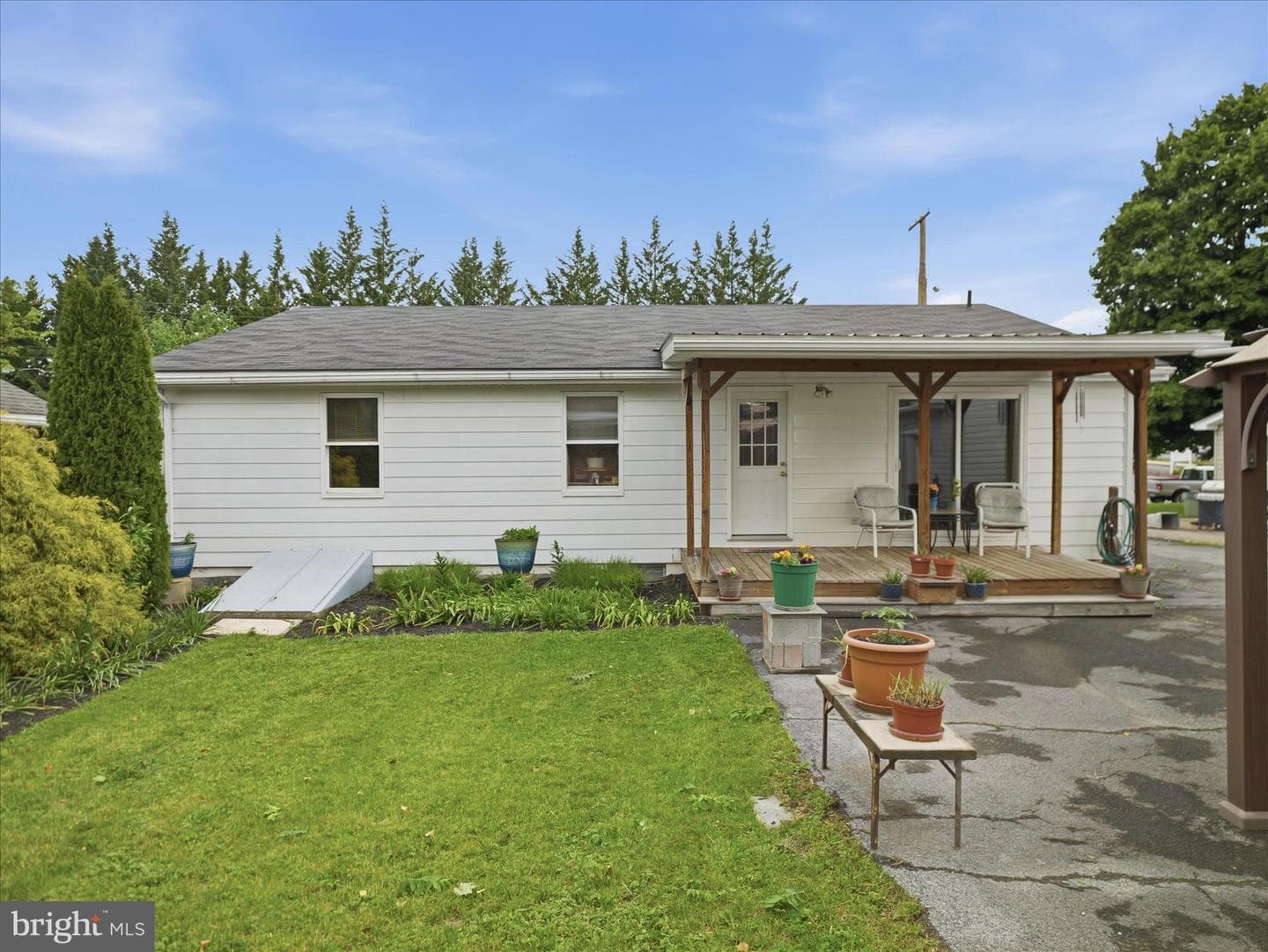 837 Florida Avenue photo 40