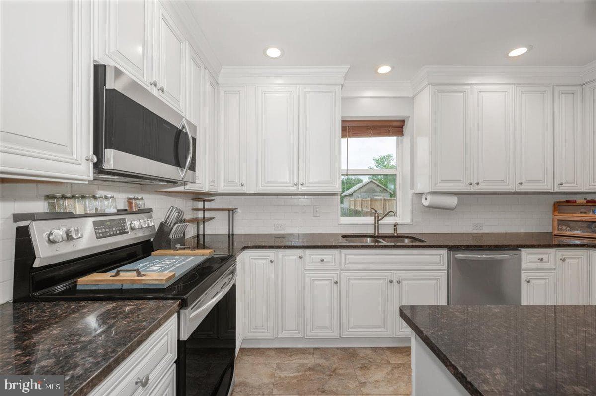 343 Jefferson Street photo 15