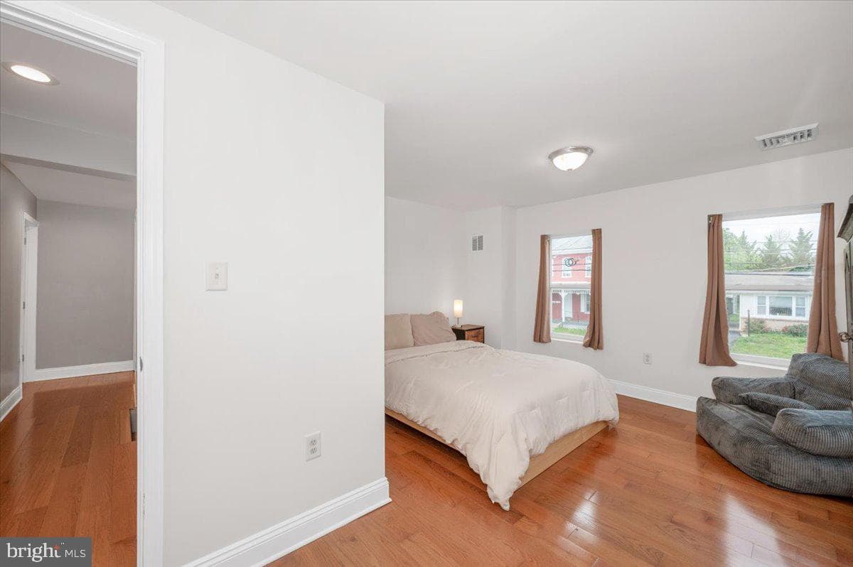 343 Jefferson Street photo 24
