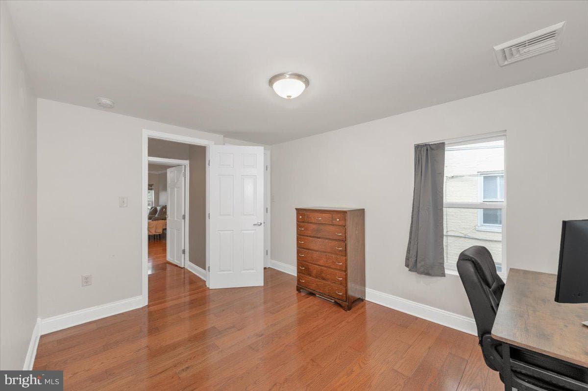 343 Jefferson Street photo 27
