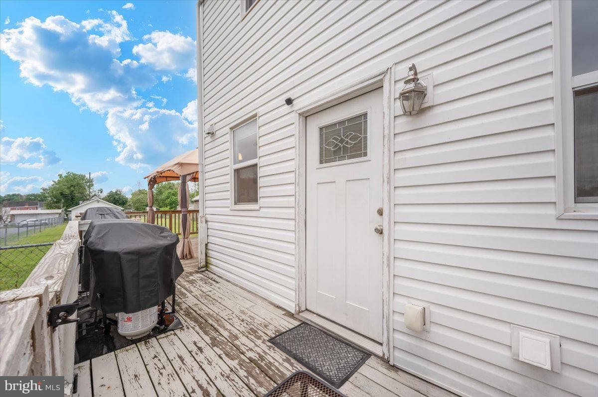 343 Jefferson Street photo 34