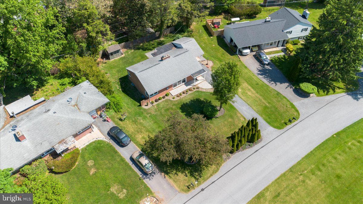 13318 Fairgreen Circle photo 41