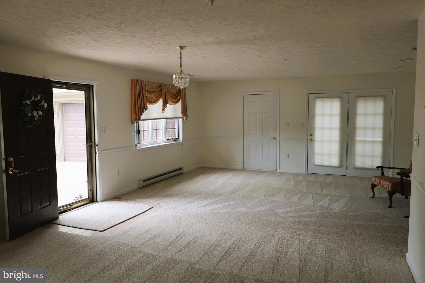 1025 Matthew Court photo 7