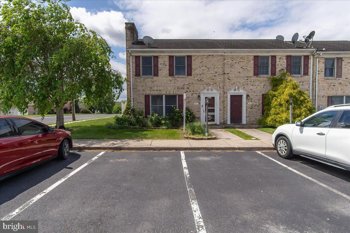 327 E Ridge Drive photo 19