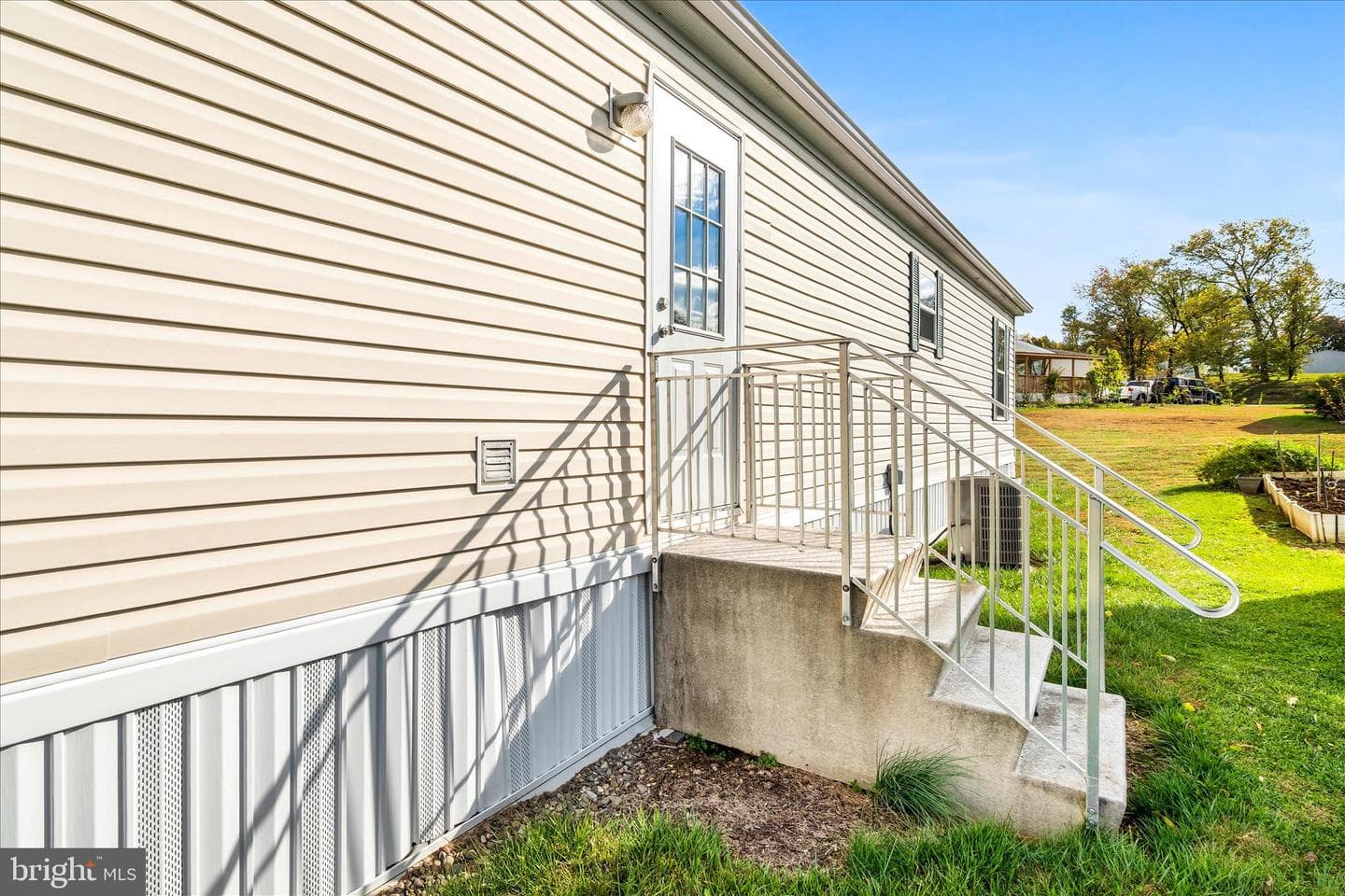 11307 Hawthorne Court photo 11