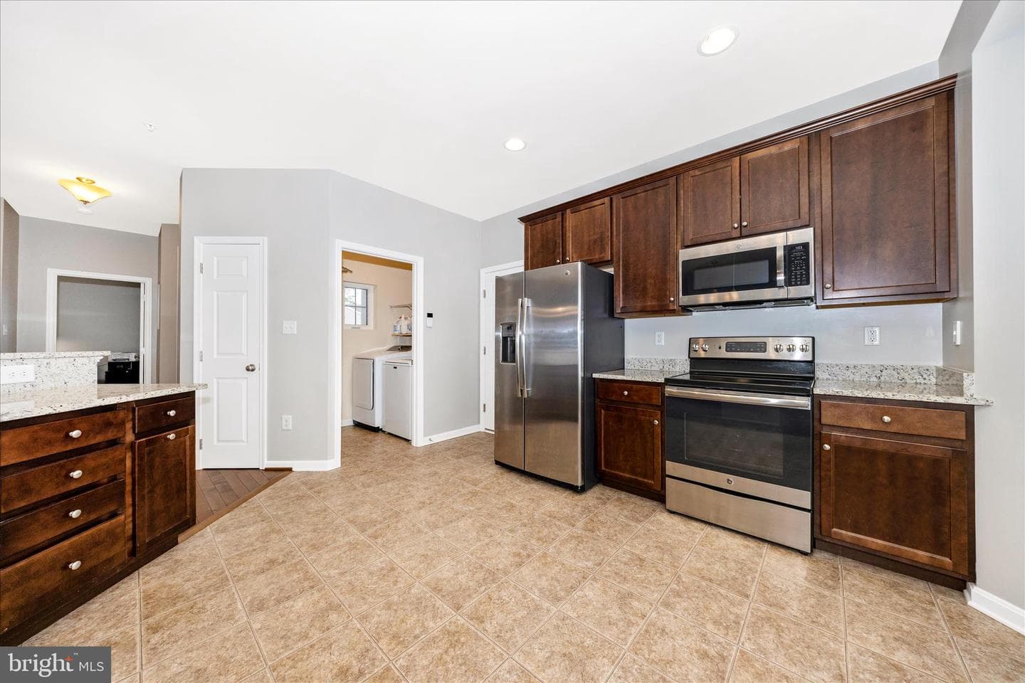 13928 Patriot Way photo 11