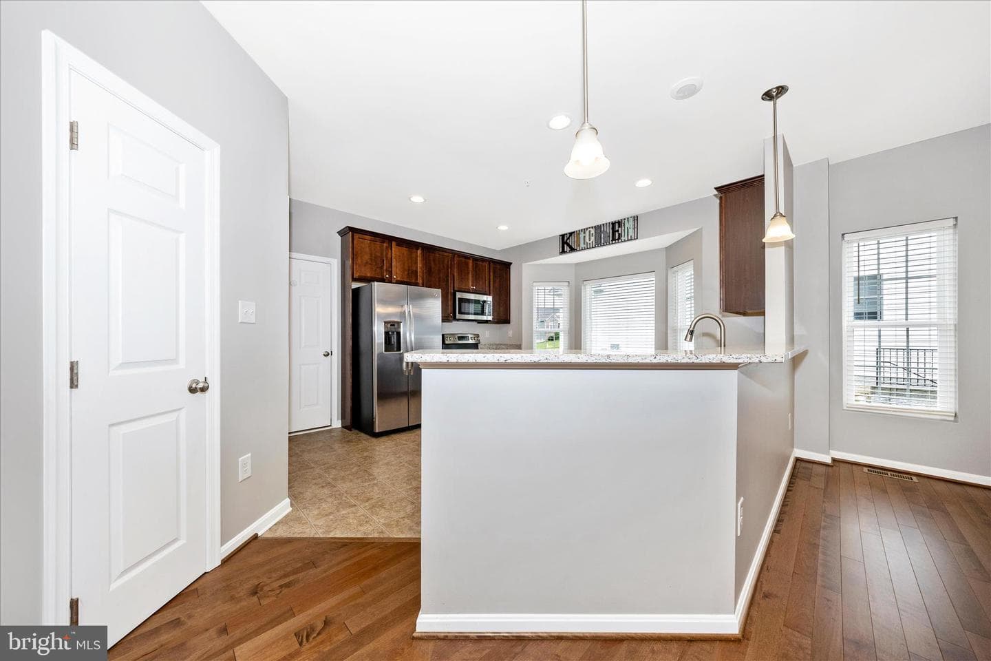 13928 Patriot Way photo 6