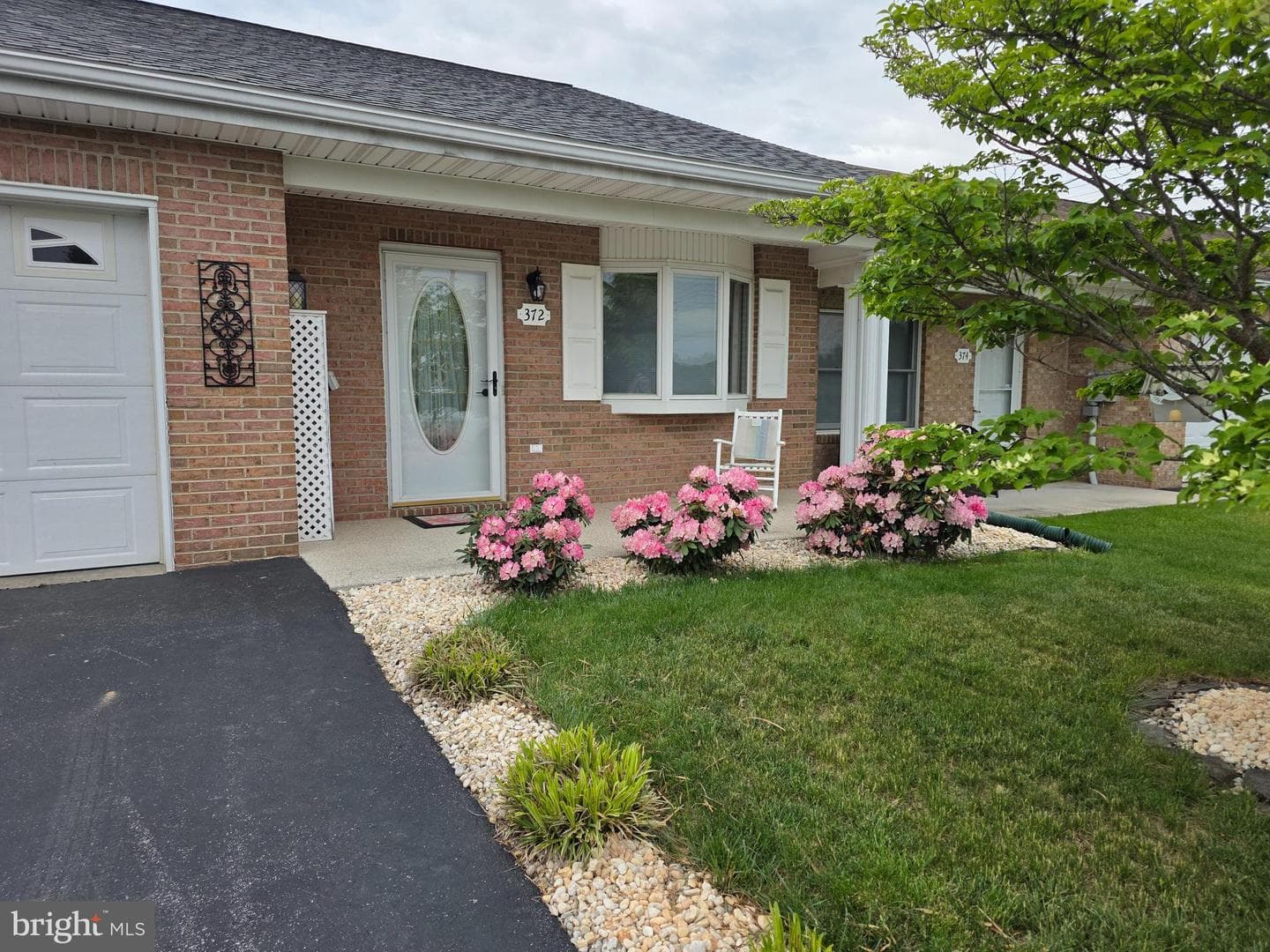 372 Winding Oak Drive photo 2